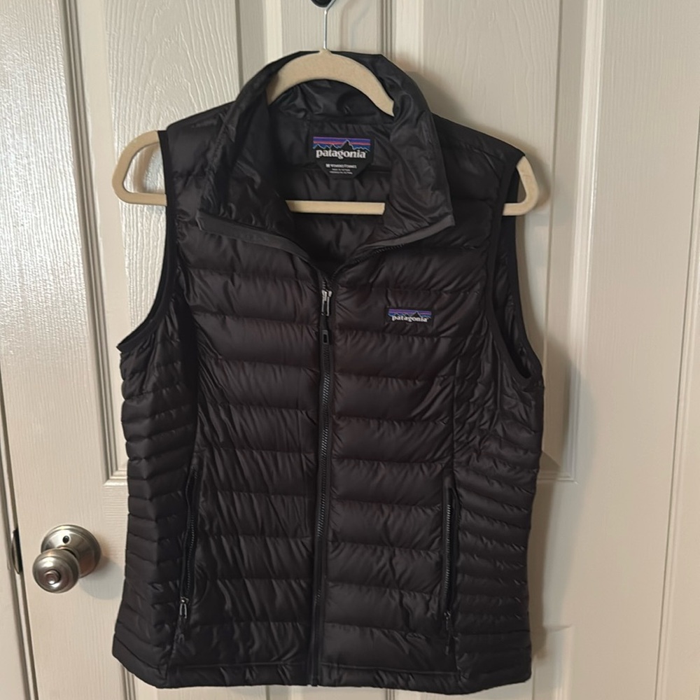 Patagonia Black Puffer Vest